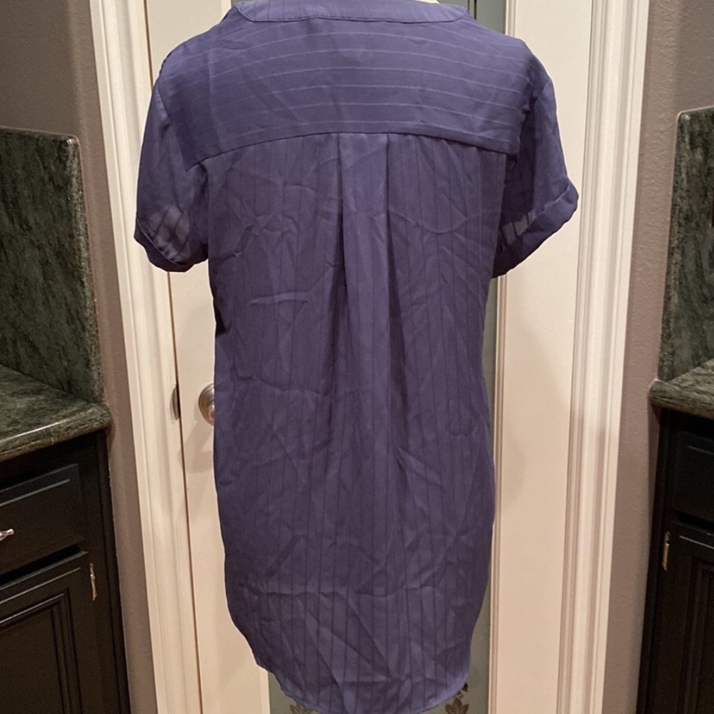Simply Vera  Vera Wang Short Sleeved blouse size Medium - Picture 3 of 8